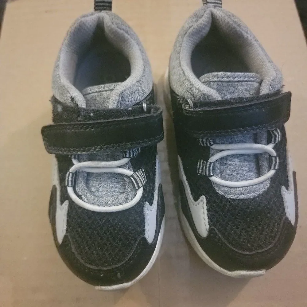 Oshkosh B'osh Toddlers Multicolor Low Top Sneaker Shoes Size US 7M
